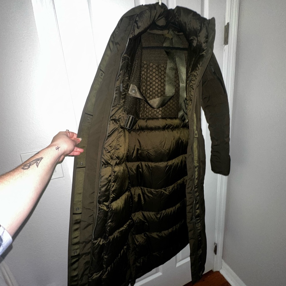 Lululemon Athletica Dark Green Winter Warrior Jacket - Picture 7 of 9